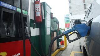 Galón de gasolina de 98 supera los S/22 en Lima: AQUÍ puedes encontrar los precios más bajos