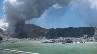 Nueva Zelanda: elevan a 20 los muertos por la erupción del volcán Whakaari