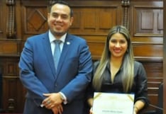 Chicas se amanecieron en Palacio de Gobierno