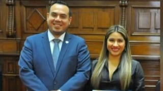 Chicas se amanecieron en Palacio de Gobierno