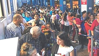 Venezolanos sufren para entrar a Perú: desde hoy se exige visa a extranjeros
