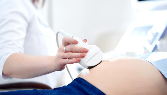 Generalmente, las visitas prenatales deben realizarse cada cuatro semanas durante las primeras 28 semanas de embarazo.