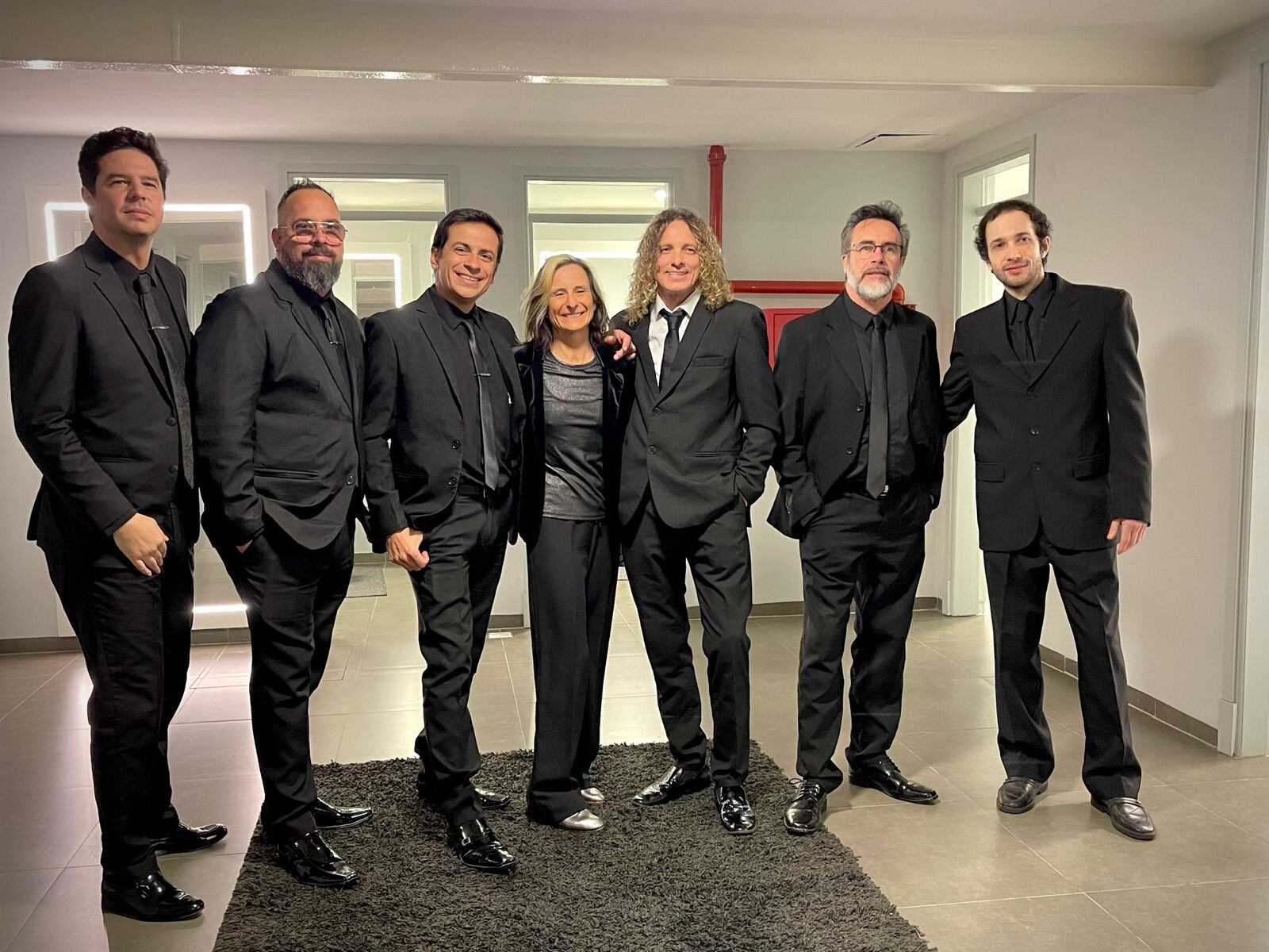 Gisselle Franco, hija del recordado Eduardo Franco, con Los Iracundos.