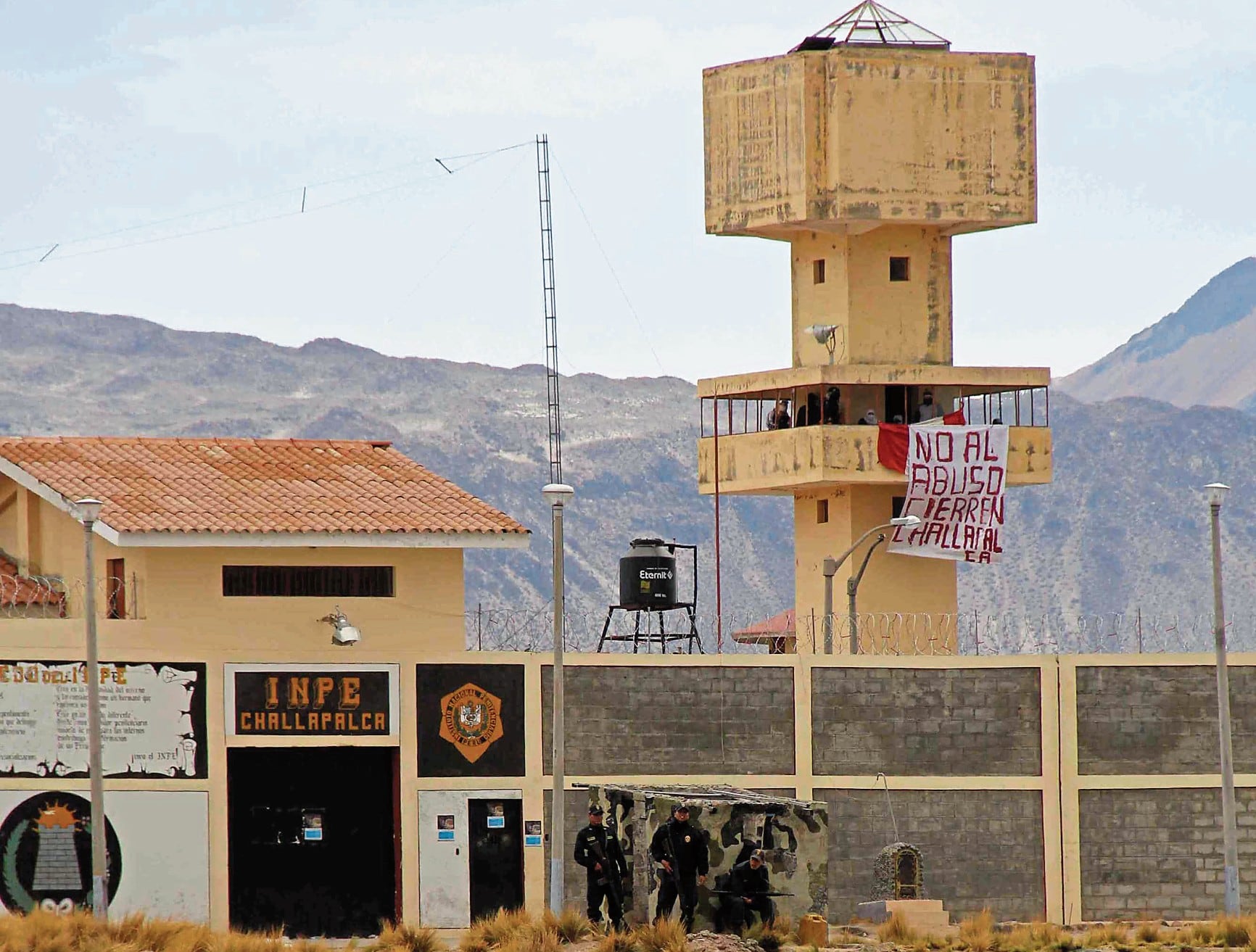 El ministro de Justicia, Luis Jiménez, visitó penal en la sierra de Tacna.