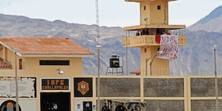 El ministro de Justicia, Luis Jiménez, visitó penal en la sierra de Tacna.