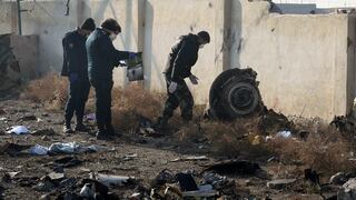 New York Times: aseguran que dos misiles derribaron avión Boeing en Irán