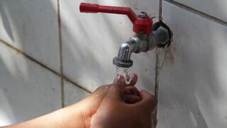 Regreso a clases: más de 86 mil escolares serían afectados por corte del servicio de agua potable en 213 colegios