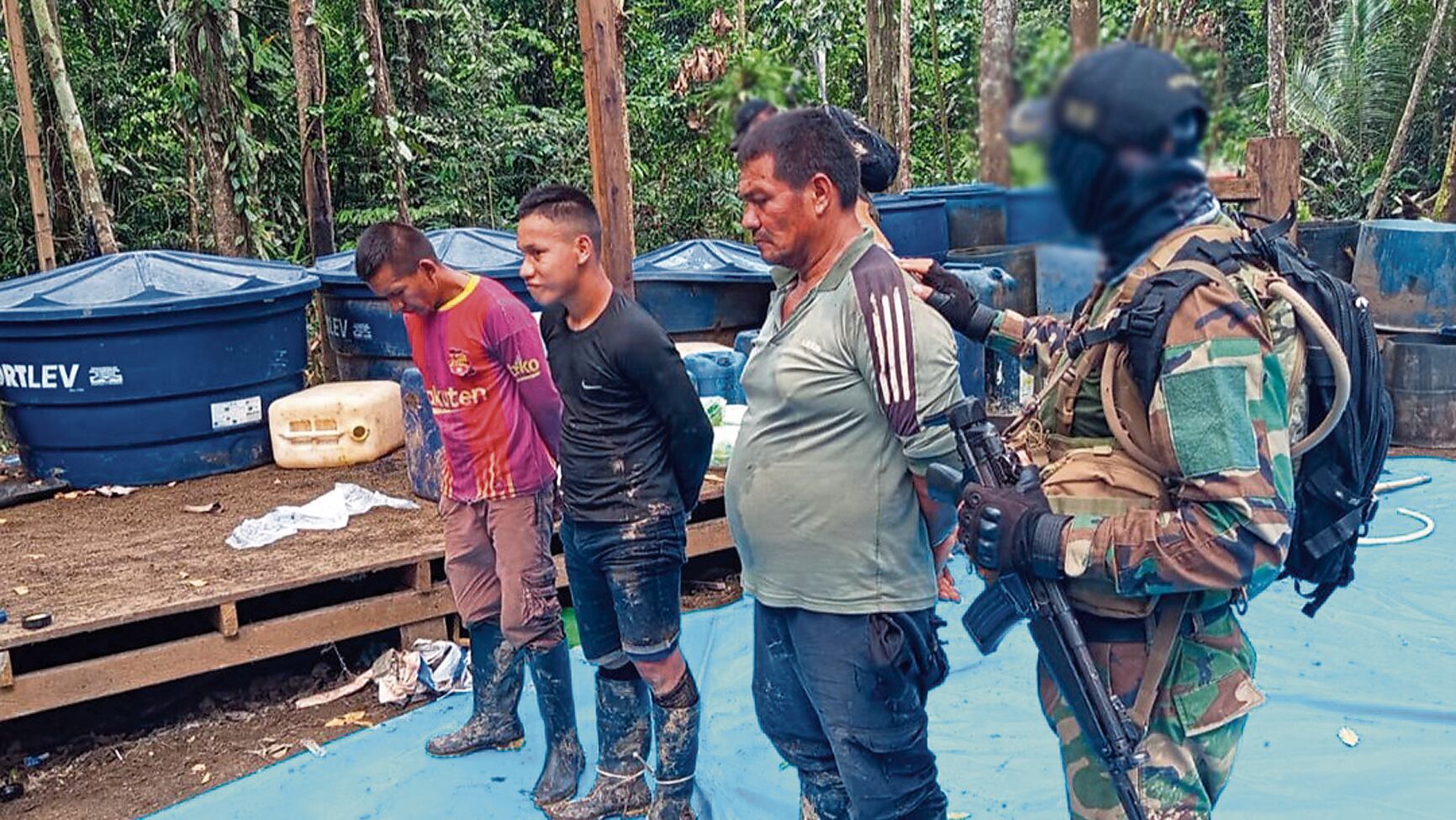 Tres intervenidos en la operación contra el narcotráfico.