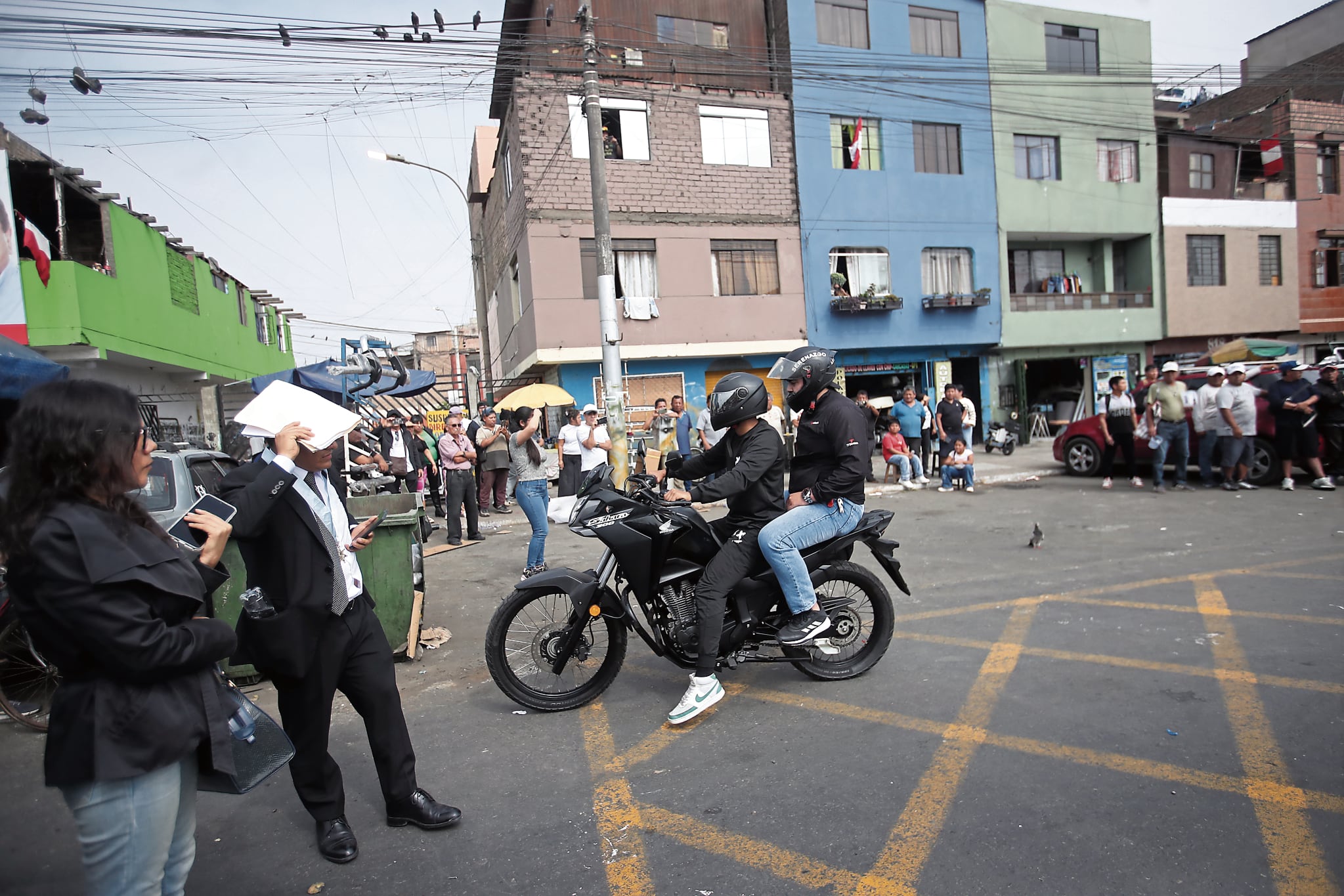 Reconstrucción de los hechos fue con estricto resguardo, con moto incluida. Foto: Jesús Saucedo @photo.gec
