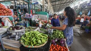 Solo 2 de cada 10 hogares pueden cubrir todo lo que necesitan de la canasta familiar