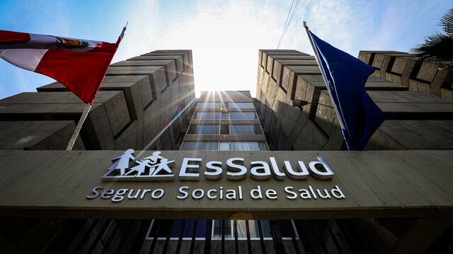EsSalud hace grave denuncia por irregularidades en gestión anterior