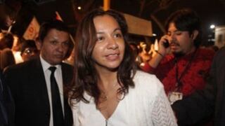 Marisol Espinoza deberá dar informe al Congreso sobre viaje a Cuba