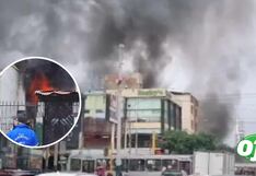 Incendio de gran magnitud consume dos viviendas en Lince