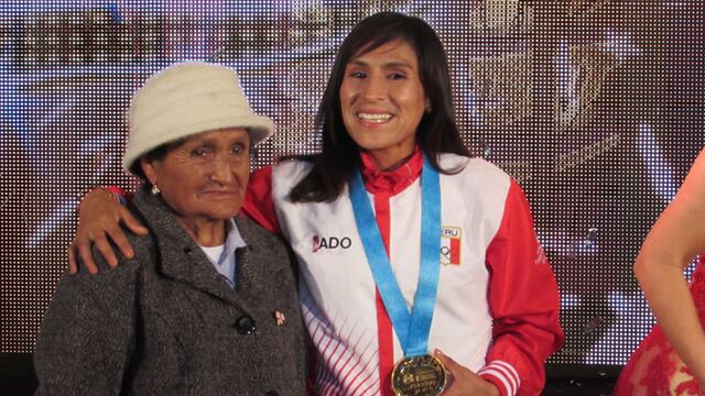 Gladys Tejeda recibió homenaje en 'El Gran Show' [FOTOS] 