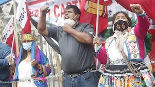 Elecciones 2021: Simpatizantes del Perú Libre hacen plantón y se encadenan frente al JNE | FOTOS