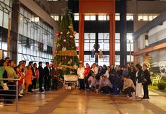 Hospital Lima Este-Vitarte: Encienden “El Árbol de la Vida” elaborado con fierros de portasueros, camillas y sillas de ruedas que sirvieron para luchar contra el COVID-19