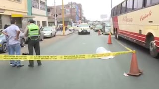 Anciano es atropellado por bus de transporte público en La Victoria | VIDEO