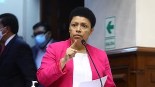 Martha Moyano se ausenta de la Mesa Directiva para no saludar al Gabinete de Betssy Chávez