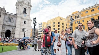 Turistas toman centro de Lima y aprovechan solcito para recorrer calles y plazas