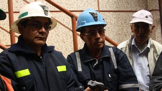 Mineros en huelga toman Plaza de Armas de Ica
