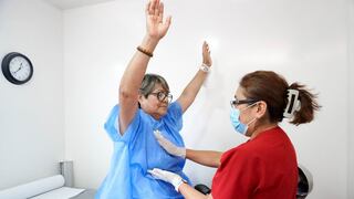 Mujeres con cáncer de mama podrán acceder a prueba inmunohistoquímica gratuita