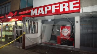 SMP: delincuentes se llevan computadoras y dinero a "combazos" (VIDEO)