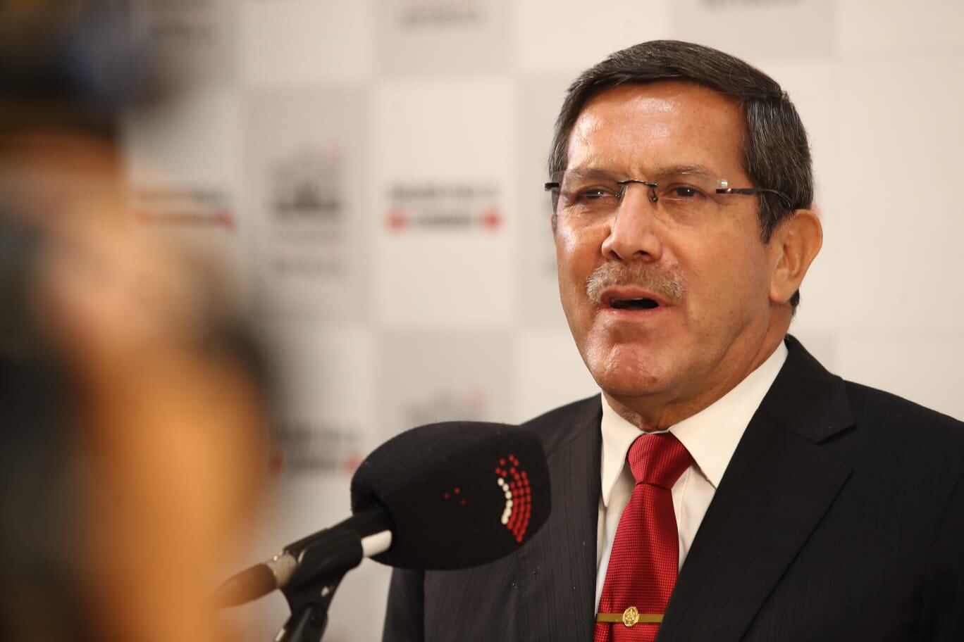 Jorge Chávez Cresta , ministro de Defensa. Fotos: jorge.cerdan/@photo.gec