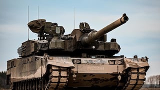 Ejército del Perú recupera su poderío con tanques, blindados y lanzadores de cohetes