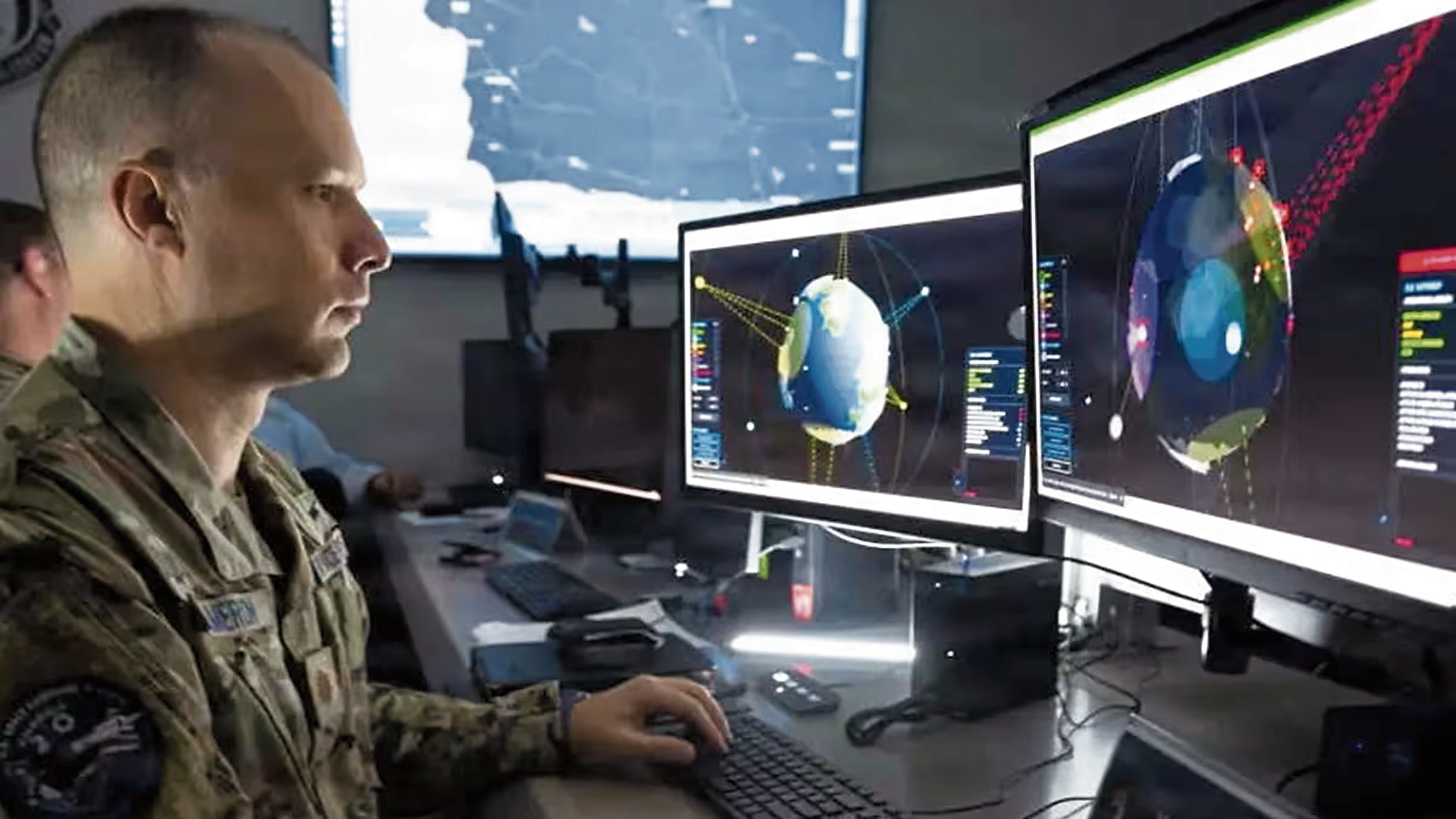 Troy Meink, secretario de la Fuerza Aérea estadounidense, quien señaló que la Fuerza Espacial cuenta con sistemas de control espacial.