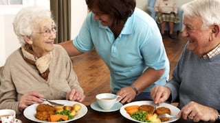 Comer para vivir: Cambios en la alimentación del adulto mayor