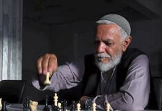 Talibanes prohíben jugar ajedrez porque lo consideran “pecado”