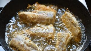 Comer para vivir: ¿Por qué no se debe freír el pescado?