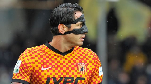 Gianluca Lapadula sigue sin jugar: DT del Benevento reveló que el goleador está lesionado