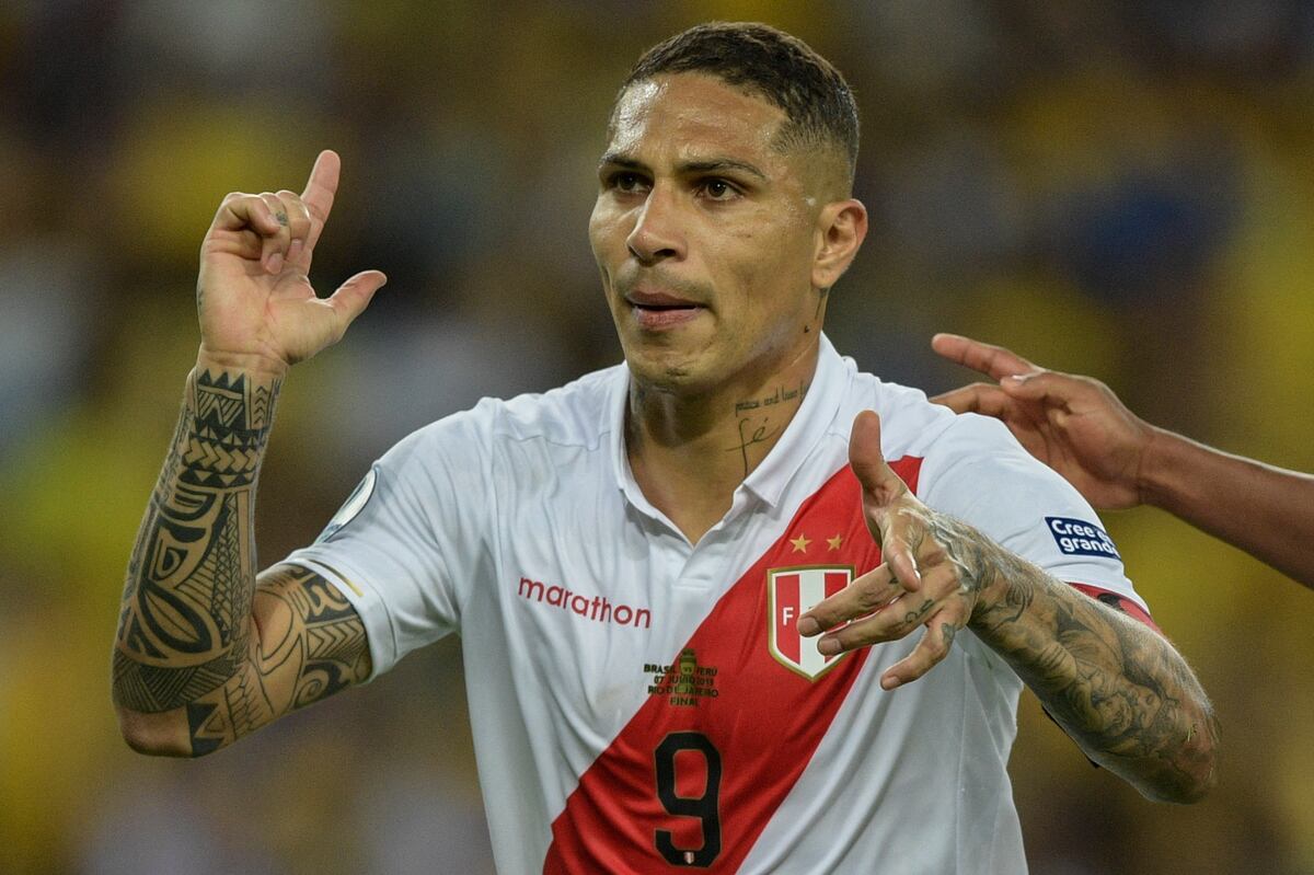 Peru's Paolo Guerrero celebrates after scoring a penalty against Brazil during the Copa America football tournament final match at Maracana Stadium in Rio de Janeiro, Brazil, on July 7, 2019. (Photo by Juan MABROMATA / AFP)