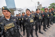 Aumentan sueldos a policías y militares, y garantizan pagos a sus pensionistas