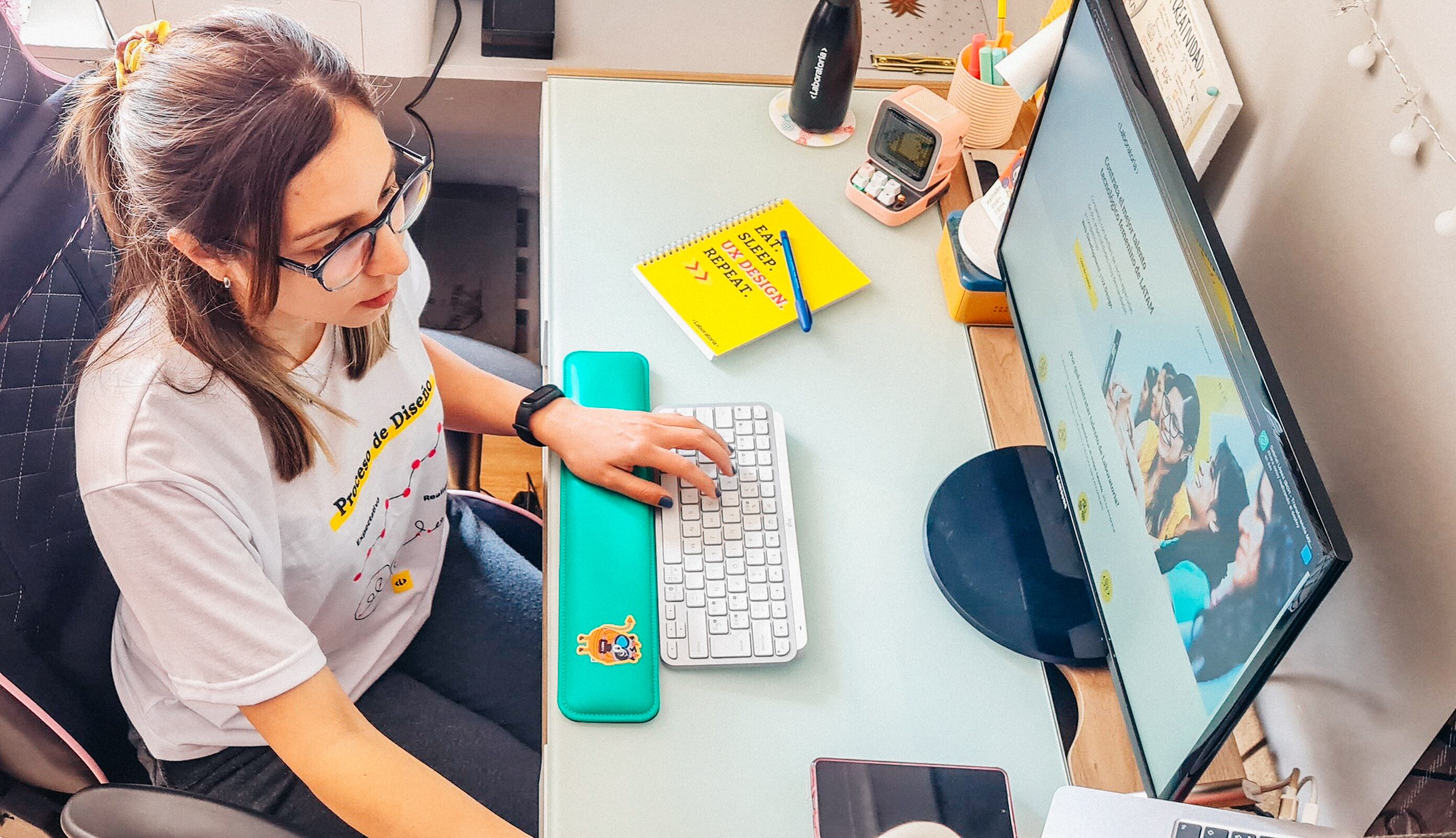 El 38% de los trabajadores peruanos carece de habilidades digitales necesarias, según estudio. (Foto: Difusión).