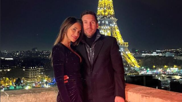 Lionel Messi vivió un romántico momento junto a su esposa Antonela Roccuzzo frente a la Torre Eiffel