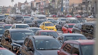 Se pierden 195 horas en el tráfico