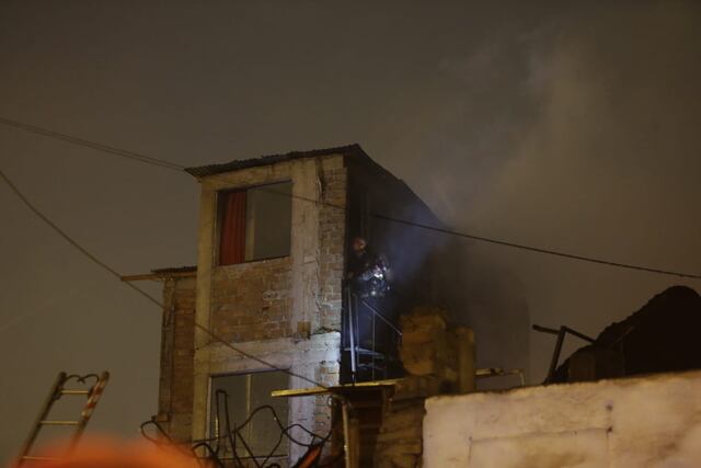 Incendio dejó varias viviendas afectadas en el Cercado de Lima. Foto: César Bueno/GEC