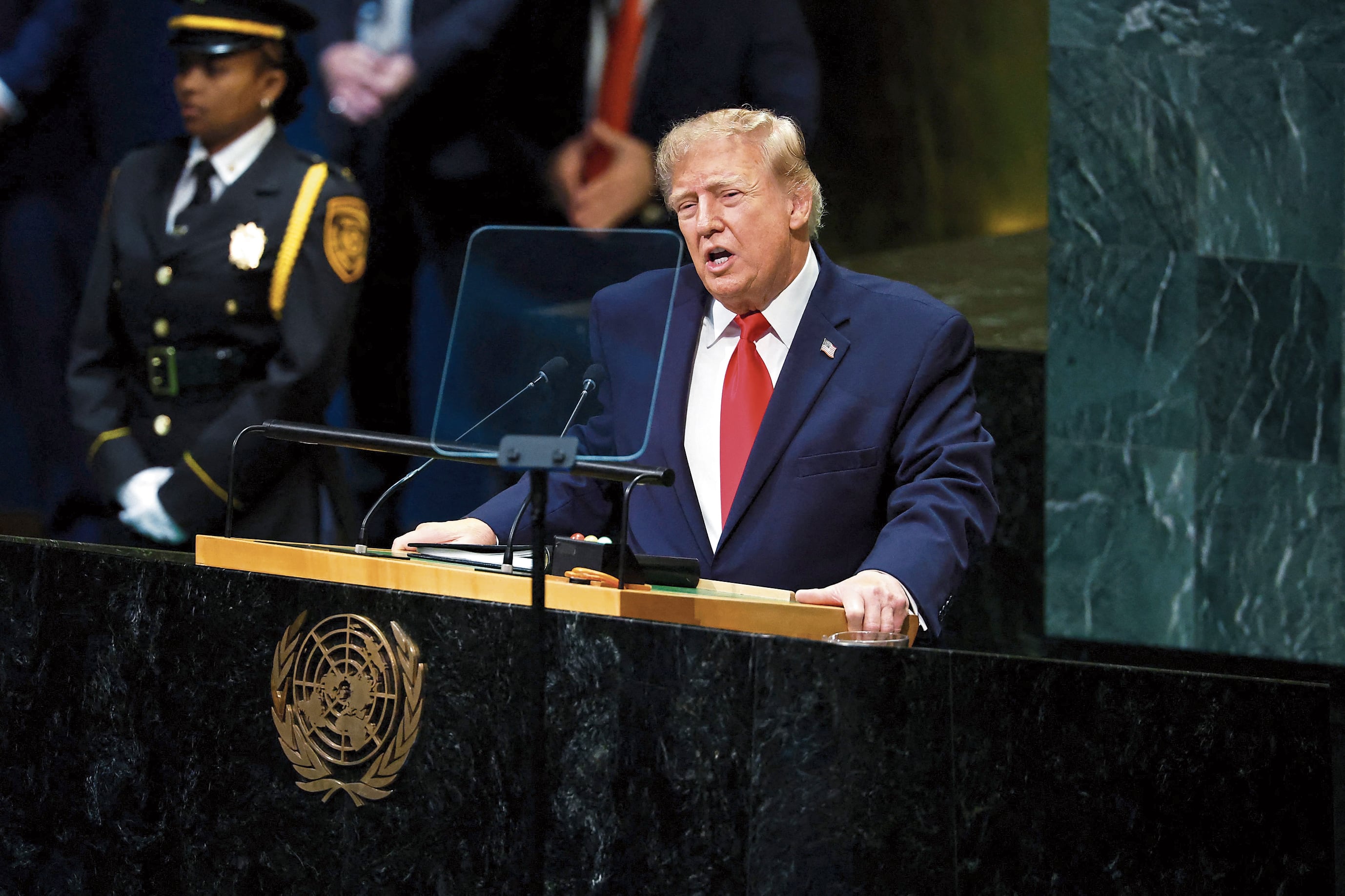 El presidente de Estados Unidos, Donald Trump, deja en claro que su país es la principal potencia militar del mundo. Foto AFP