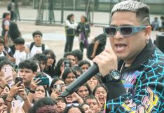 JP ‘El Chamaco’ lleva música y mensaje de consciencia a escolares