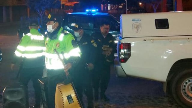 Policía es atacado con pico de botella en una fiesta COVID-19, en Arequipa
