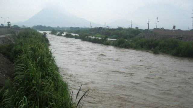 Autoridades de La Libertad solicitarán ayuda al Ejecutivo por contaminación del río Moche