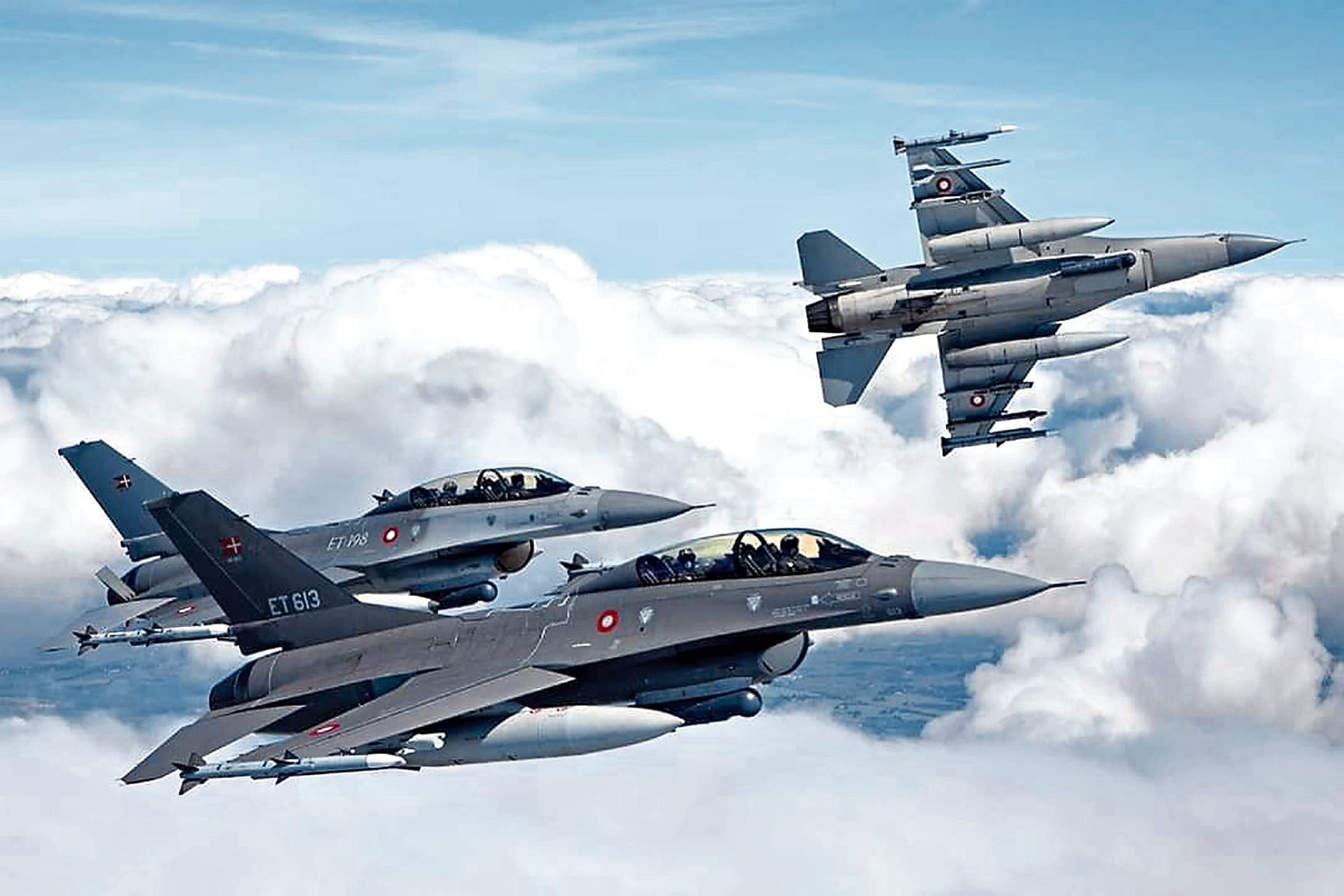 Estados Unidos reúne todo su poder aéreo para atacar a Irán.