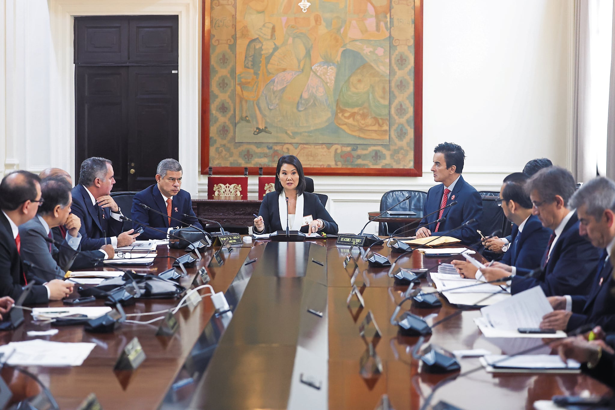La presidenta Keiko Fujimori lideró Consejo de Ministros y se busca dictar decretos legislativos en materia laboral.