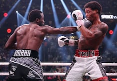 Terence Crawford noquea a Errol Spence Jr. y hace historia en el boxeo | VIDEO