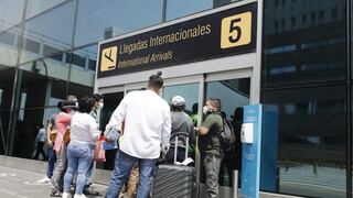 Ministro Chávarry: hoy se solucionaría problema de emisión de pasaporte en el aeropuerto Jorge Chávez