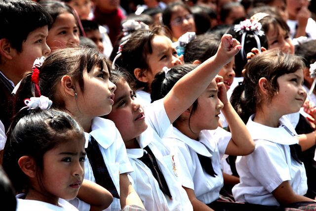 Desde aquí, hacemos una invocación a todos los padres de familia para que reflexionemos sobre el papel que desempeñamos dentro del núcleo de la familia y en la sociedad.  Foto: GEC Archivo