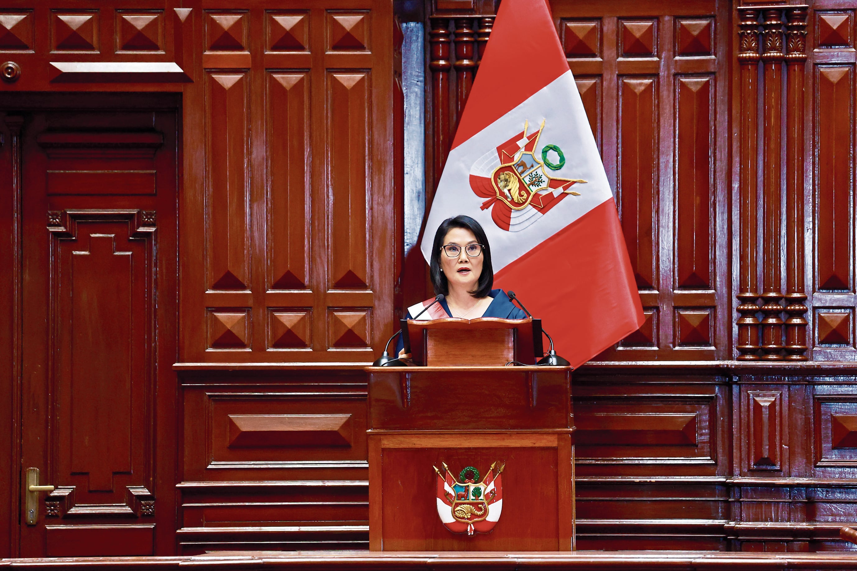 Construiremos un Estado al servicio de los ciudadanos (...) Reorganizaremos la administración pública para eliminar duplicidades, ordenar competencias y recuperar la eficiencia, aseguró Keiko Fujimori.
