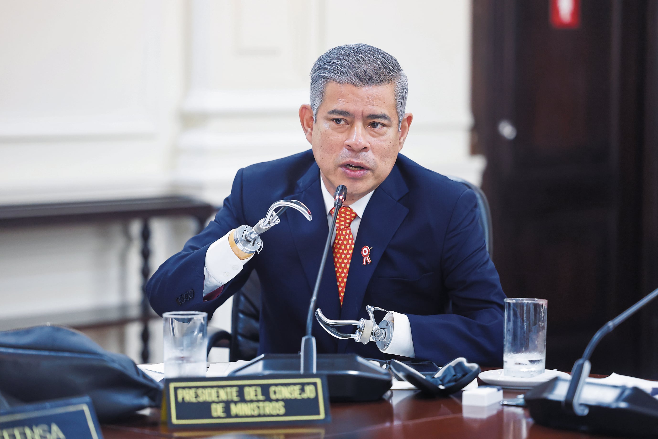 El premier Luis Galarreta encabezará a los ministros de su gabinete cuando acudan este jueves al Congreso.